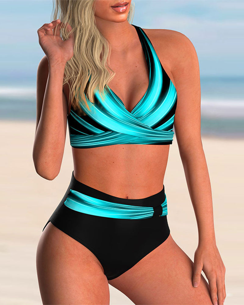 Liliana – Bikinisæt med krydshals og print