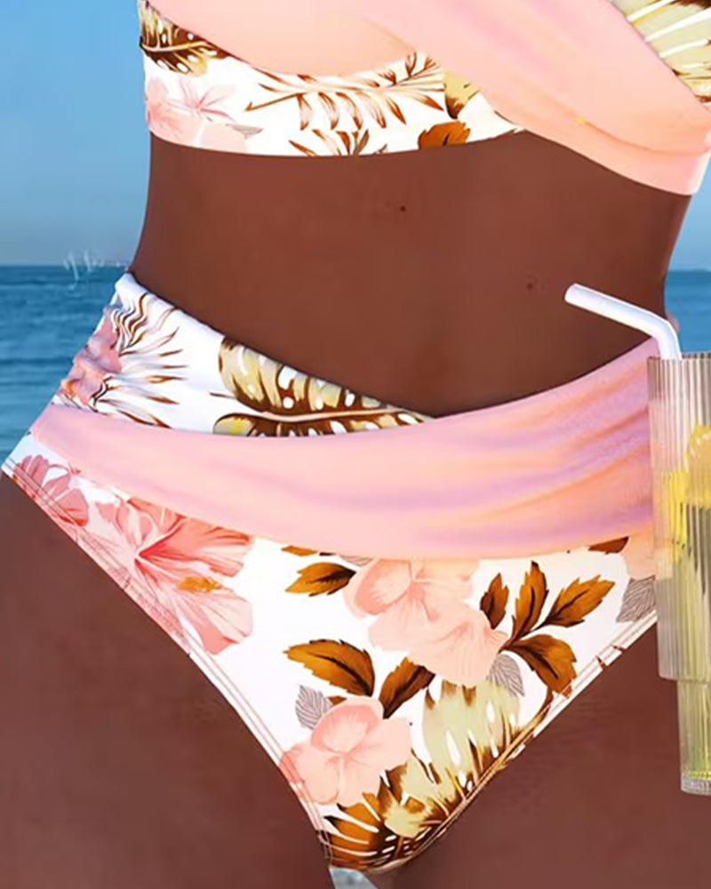 Bini – Bikini med kontrastblomstermønster og slids