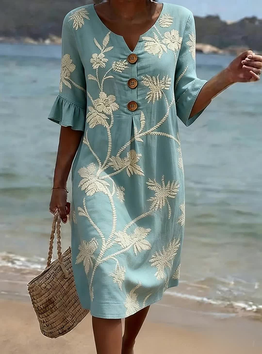 Afslappet damekjole med blomsterprint