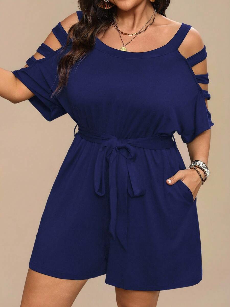 Luna elegant plus-size playsuit med skulderudskæring