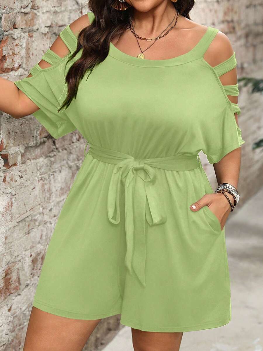 Luna elegant plus-size playsuit med skulderudskæring