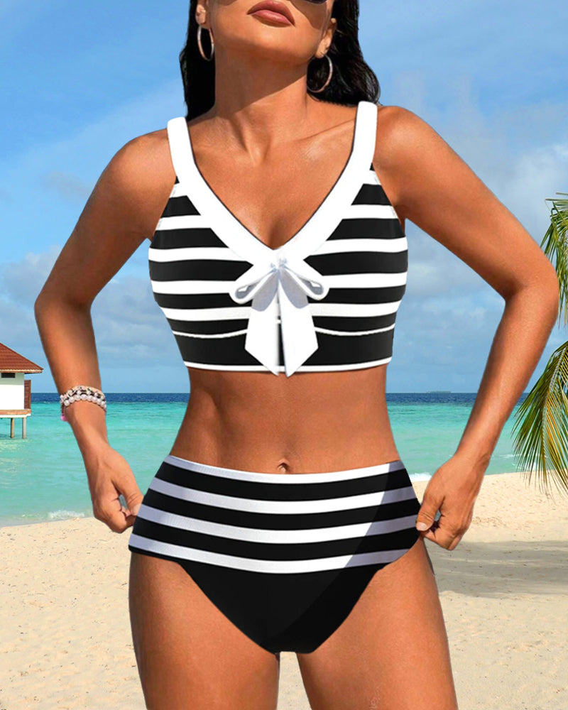 Lula – Højt skåret stribet bikini
