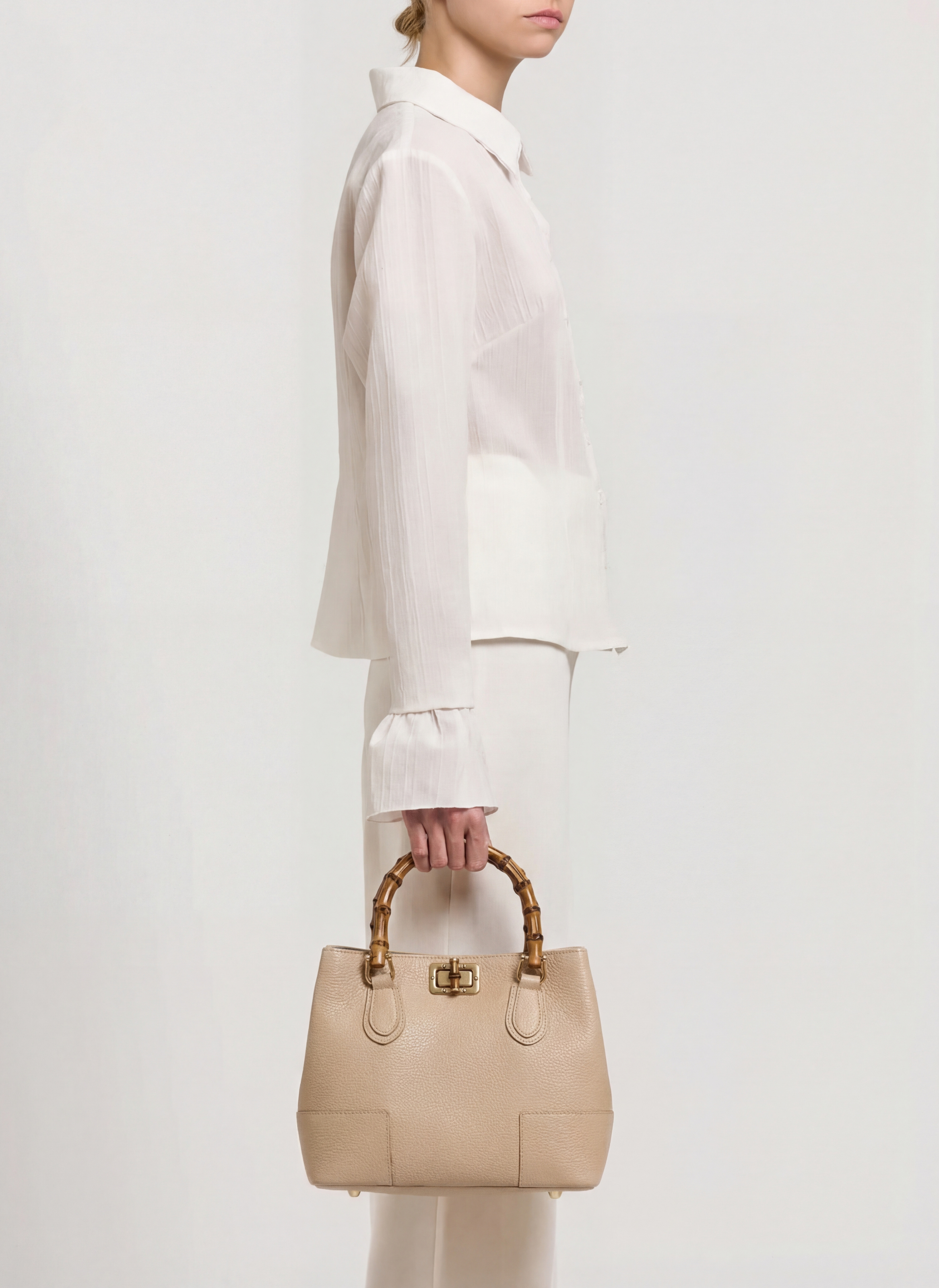 Bamboo Babe Media-taske i Dollaro-kalveskind – beige