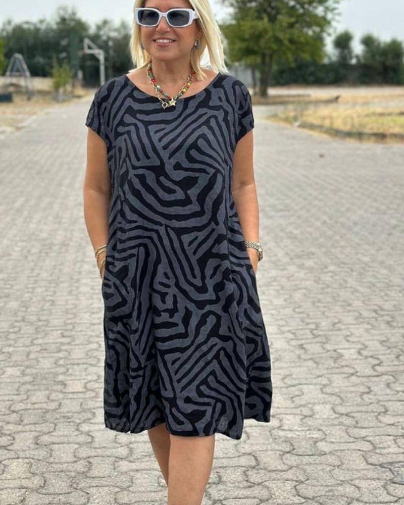 Melia | Sommerkjole med rund hals og smukt print