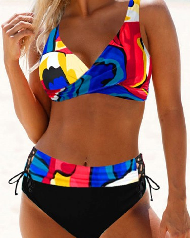 Eva – Farverig og glad bikini
