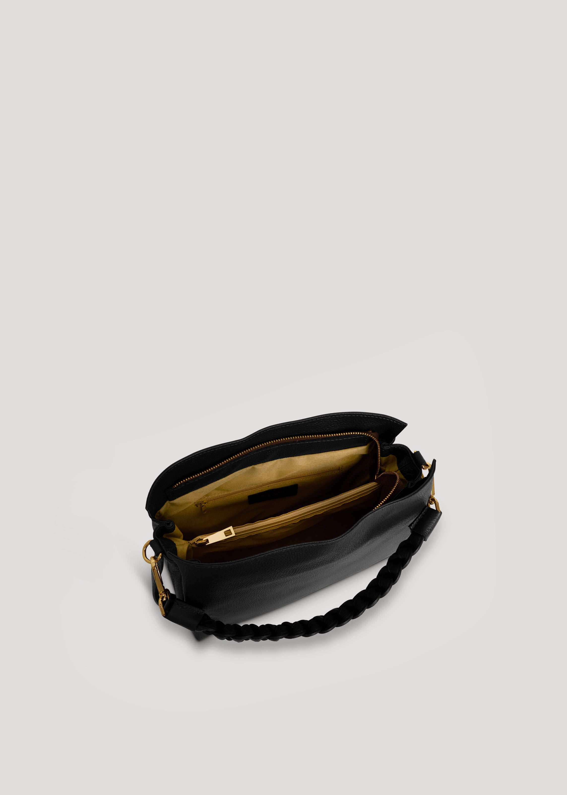 Braid Media-taske i Dollaro-kalveskind – sort