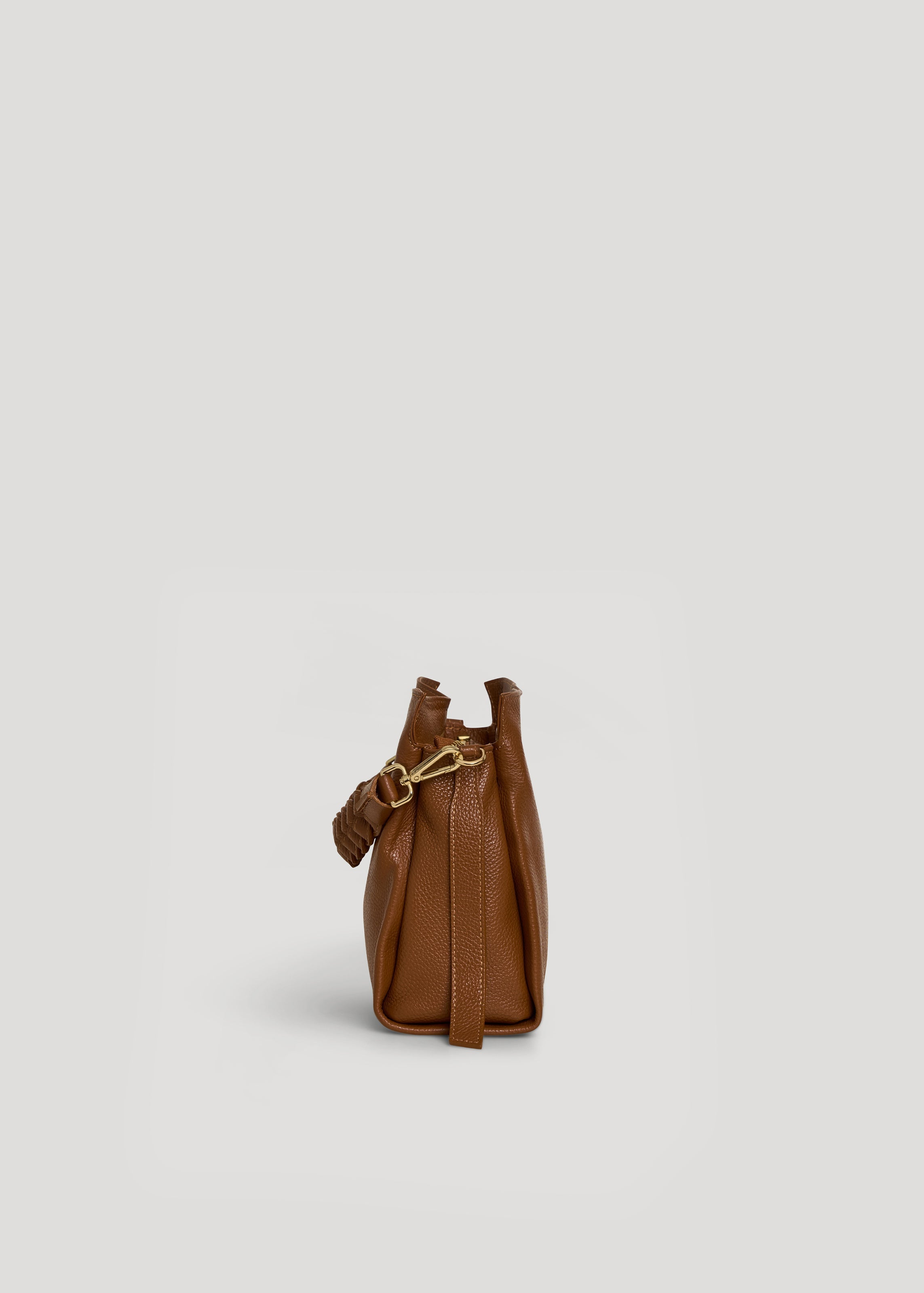 Braid Media-taske i Dollaro-kalveskind – cognac