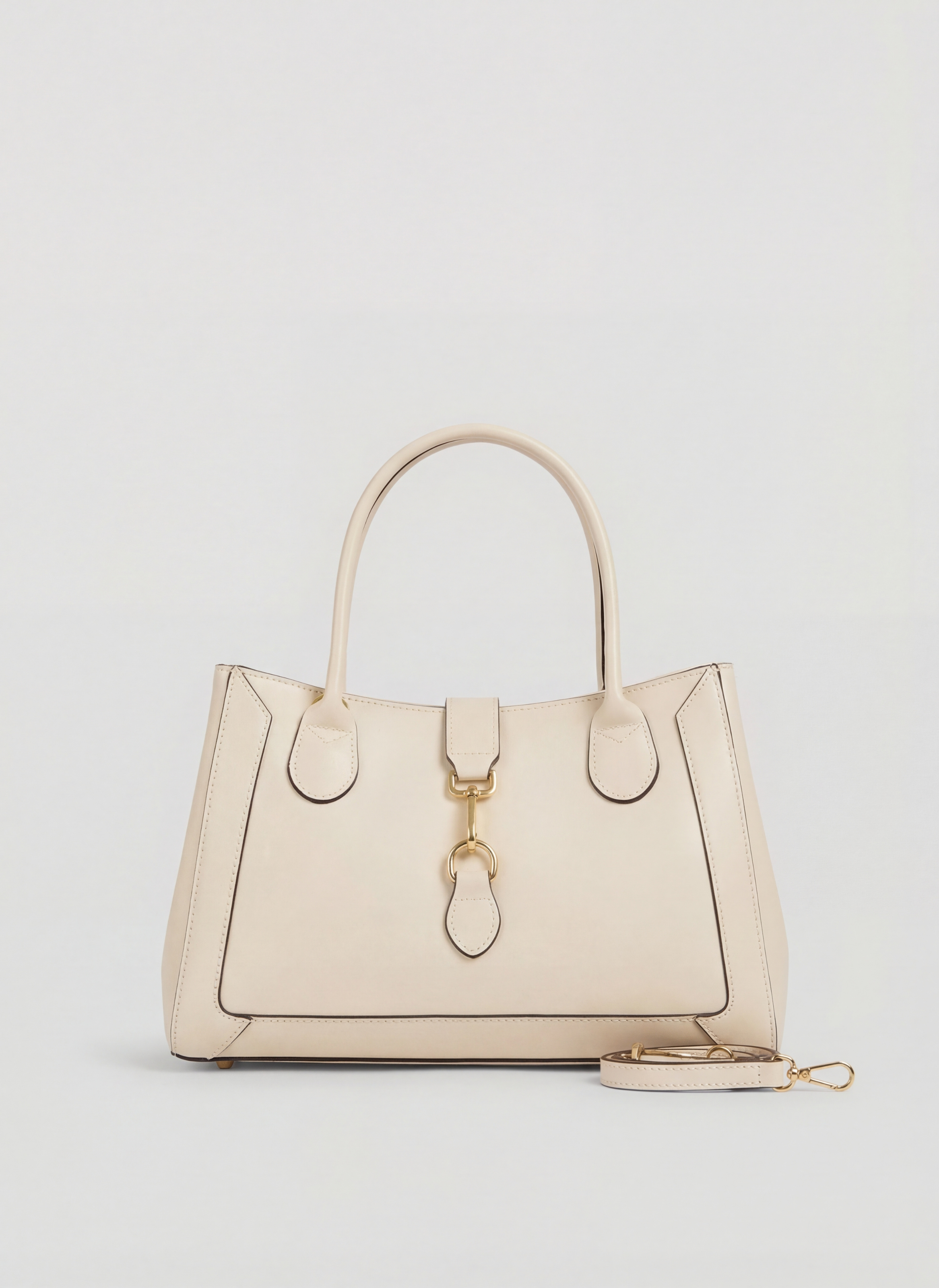 Chloe Media-taske i poleret læder – beige
