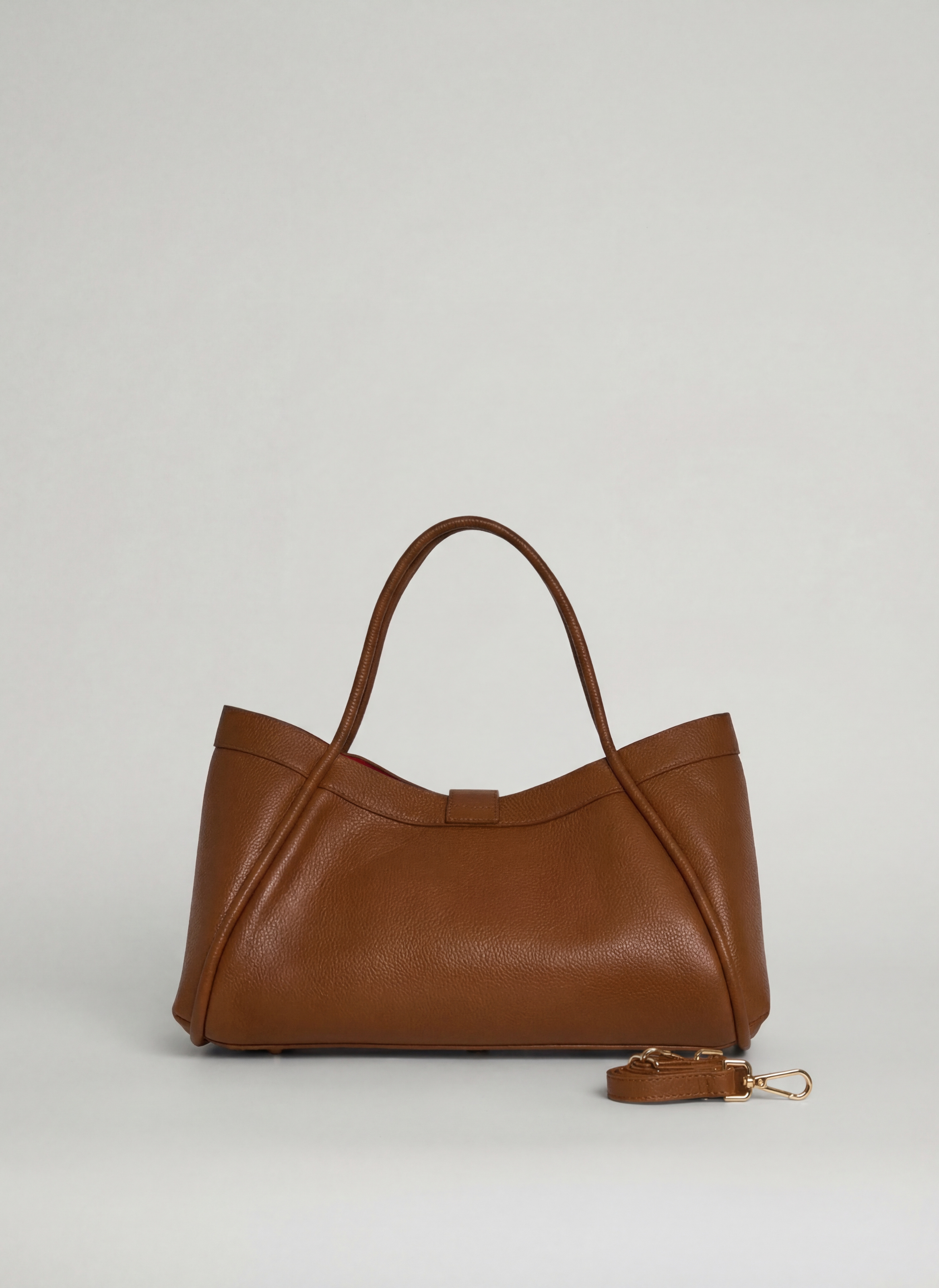 Mayfair Media-taske i Togo-kalveskind – cognac