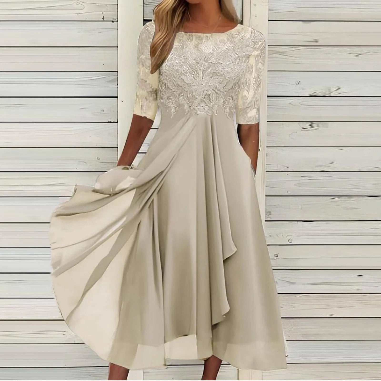 Puck™ - Elegant midi-kjole i blonder