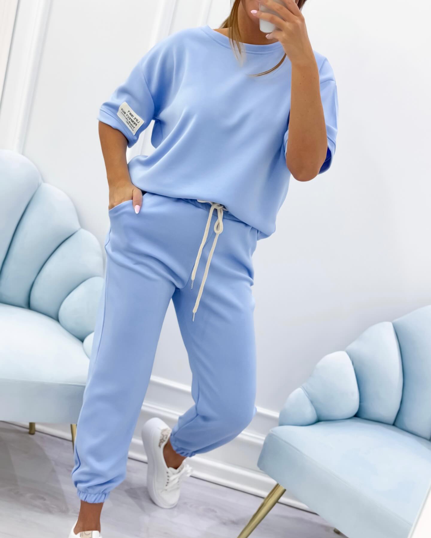 Astrid elegant casual 2-delt sæt med top og bukser