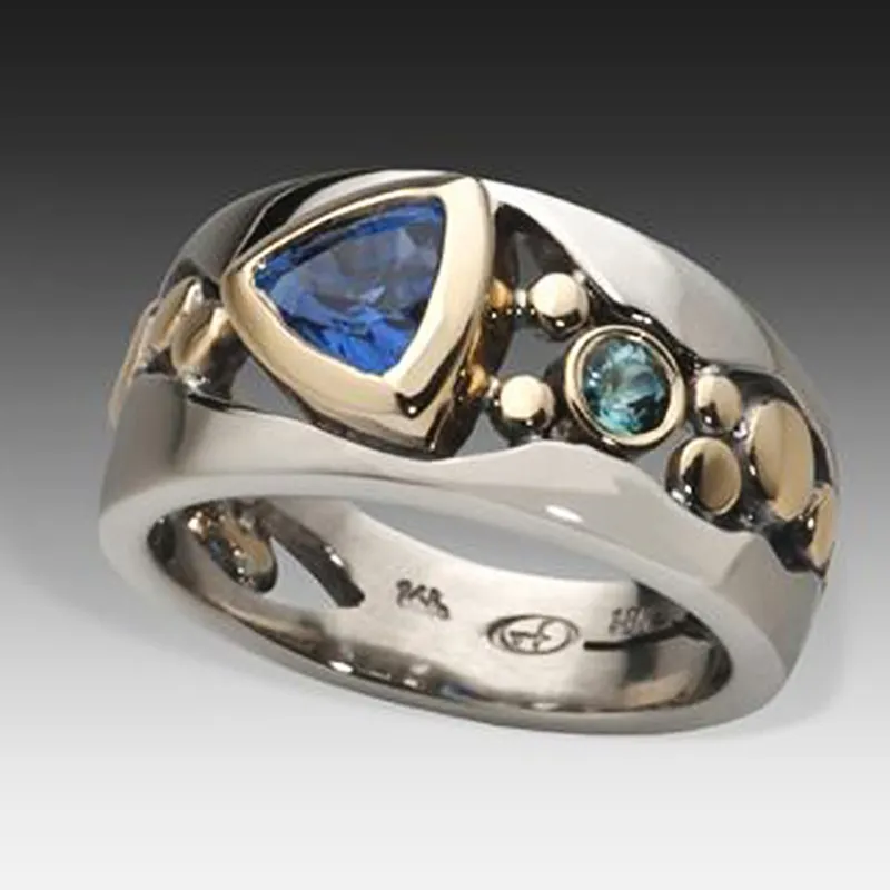 Vintage ring med blå krystal