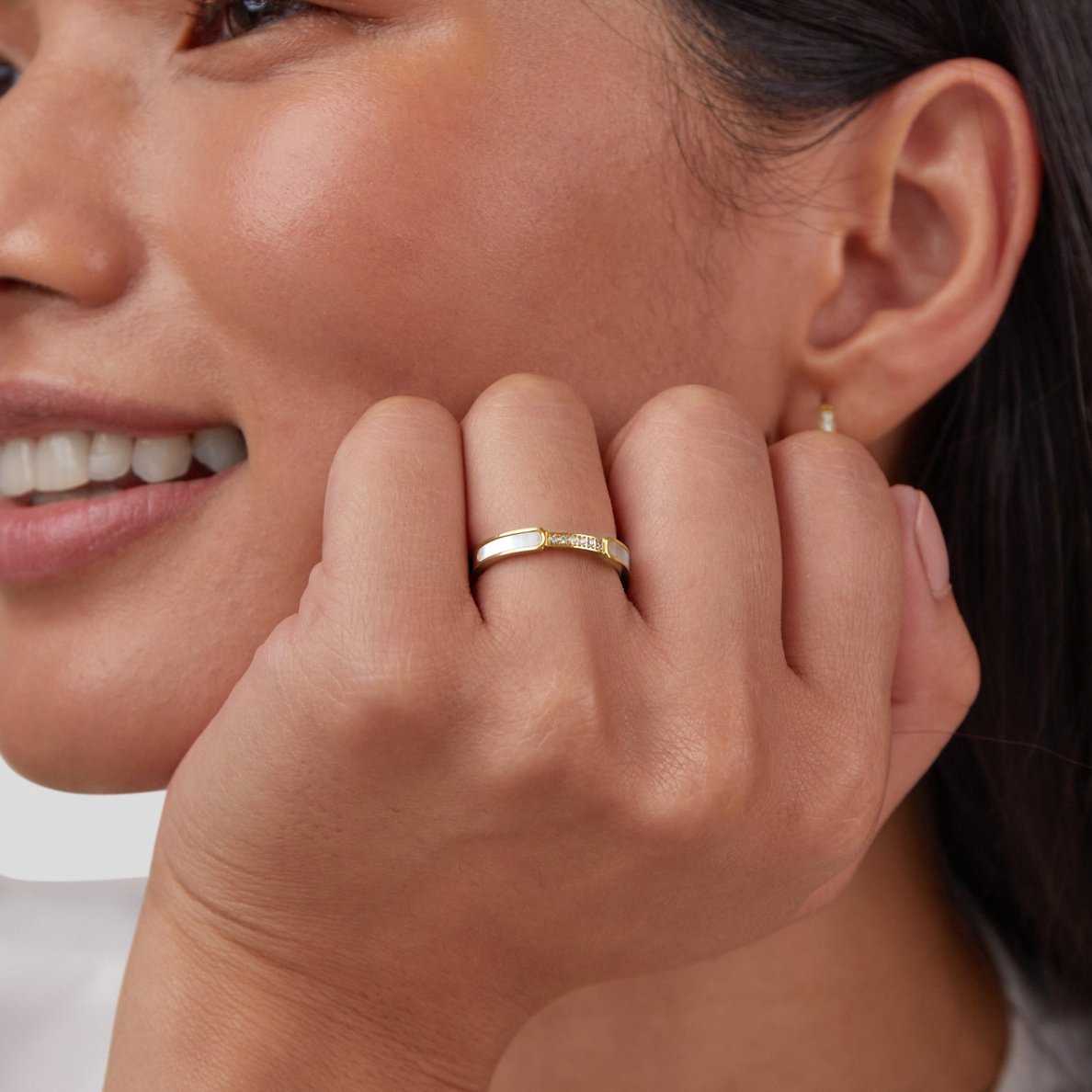 Unity - Ring med perle og krystal